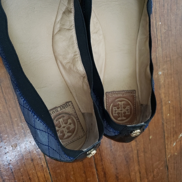 Tory Burch Bridgette Flats - Picture 6 of 8